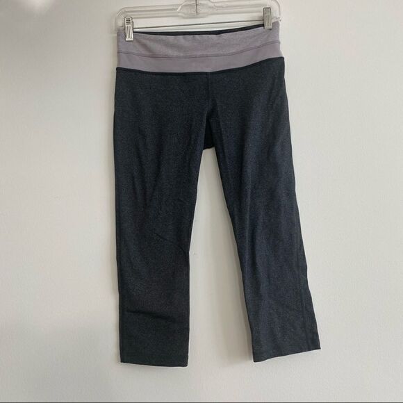 Lululemon Lavender Waist Band Dark Grey  Capri 6 - Picture 1 of 7